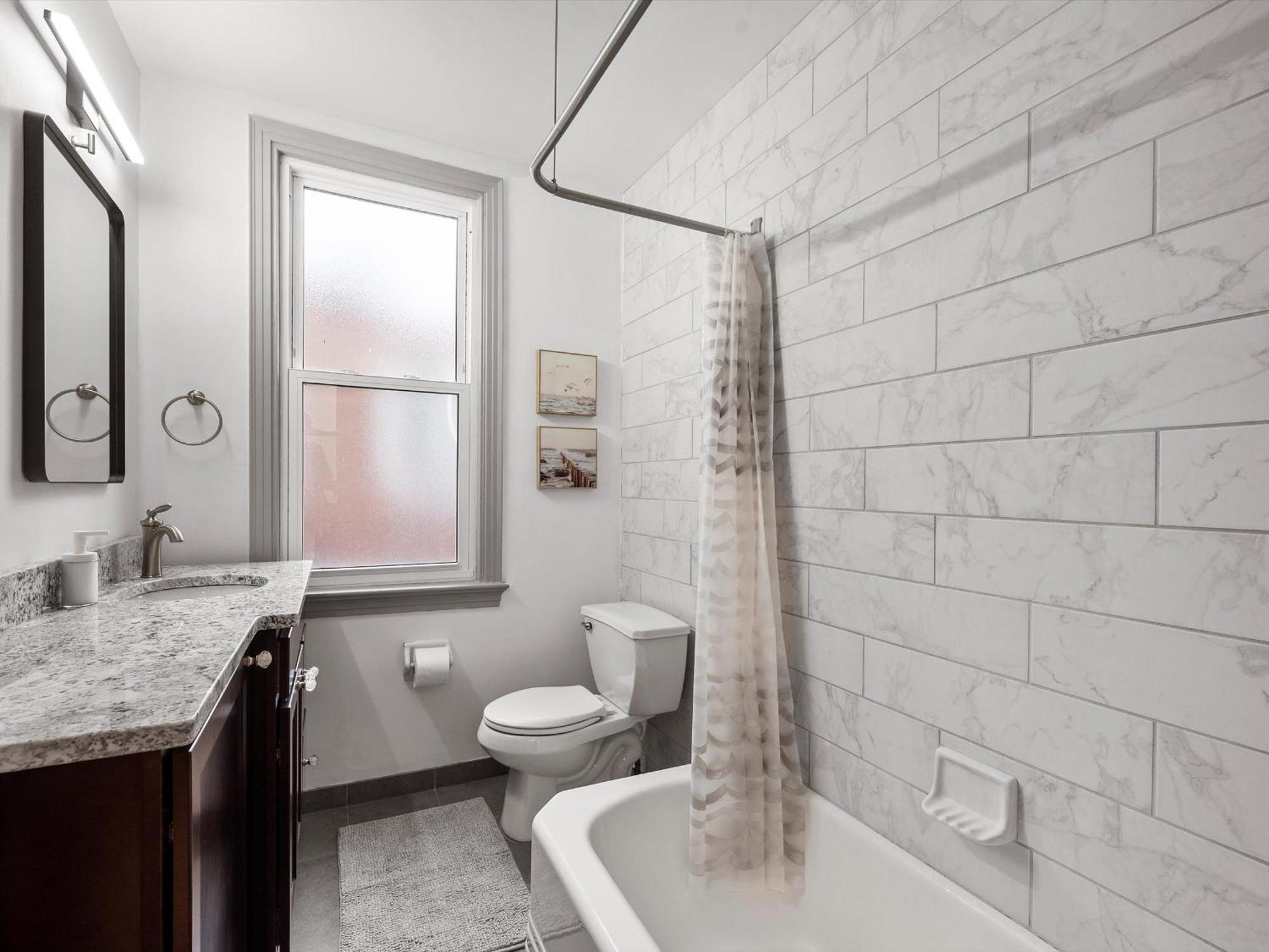 Oakland, !b Stylish And Quiet Private Bedroom With Shared Bathroom Habitación en casa particular *