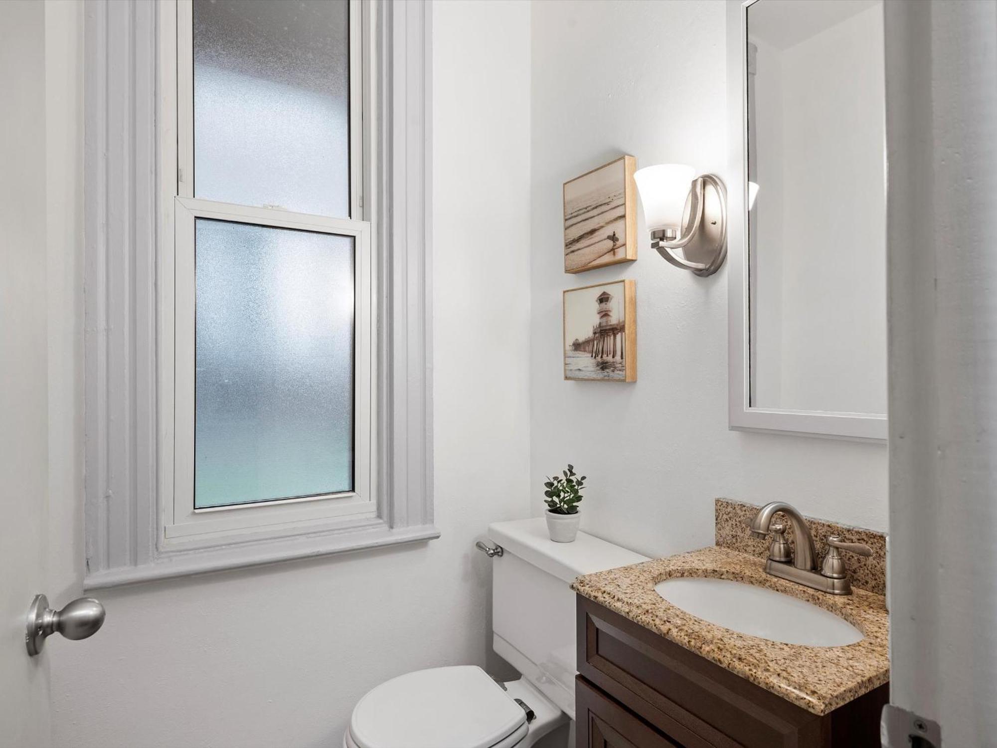 Habitación en casa particular Oakland, !b Stylish And Quiet Private Bedroom With Shared Bathroom